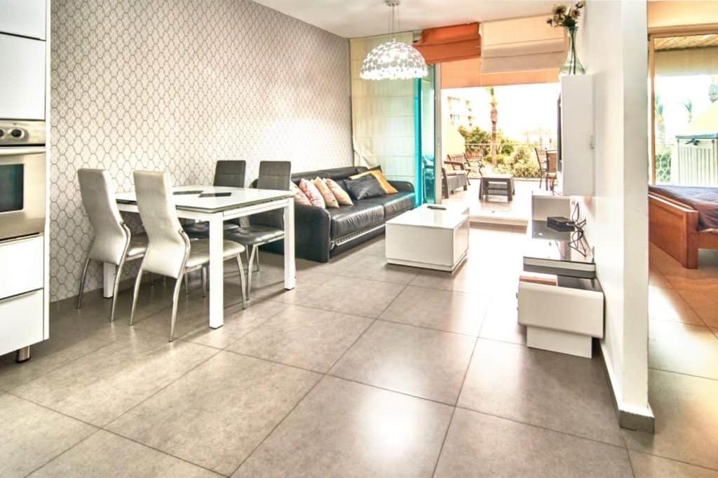 Elia’s Place Apartamento Cesarea Habitación foto